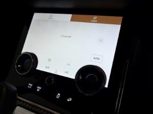 Land Rover Range Rover Evoque D200 R-Dynamic HSE - Image 22