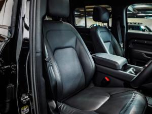 Land Rover Defender 130 D350 X-Dynamic HSE - Image 12
