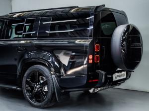Land Rover Defender 130 D350 X-Dynamic HSE - Image 9