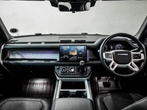 Land Rover Defender 110 D350 X-Dynamic HSE - Image 13