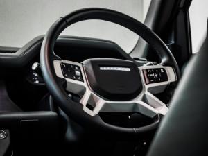 Land Rover Defender 110 D350 X-Dynamic HSE - Image 17