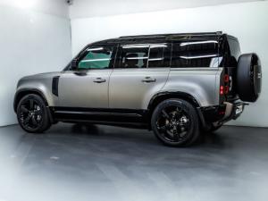 Land Rover Defender 110 D350 X-Dynamic HSE - Image 8