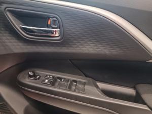Suzuki Swift 1.2 GLX auto - Image 14