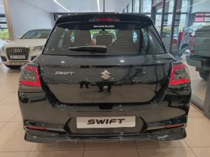 Suzuki Swift 1.2 GLX auto - Image 4