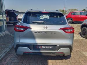 Nissan Magnite 1.0 Visia manual - Image 4