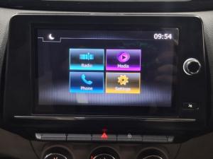 Renault Triber 1.0 Life - Image 10