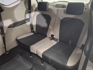 Renault Triber 1.0 Life - Image 6