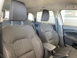 Toyota Urban Cruiser 1.5 XR manual - Image 8