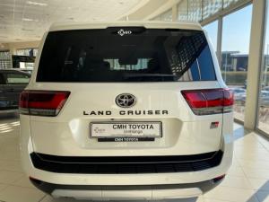 Toyota Land Cruiser 300 3.5T GR-Sport - Image 4