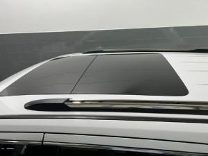 Jeep Grand Cherokee 3.0CRD Overland - Image 11