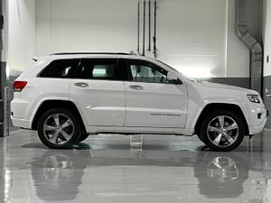 Jeep Grand Cherokee 3.0CRD Overland - Image 3