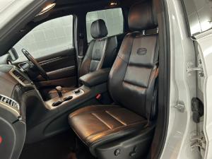 Jeep Grand Cherokee 3.0CRD Overland - Image 6