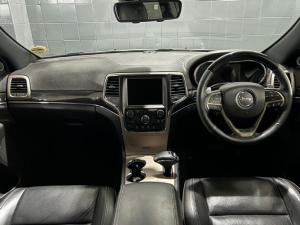 Jeep Grand Cherokee 3.0CRD Overland - Image 8