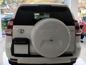 Toyota Land Cruiser Prado 4.0 VX - Image 8