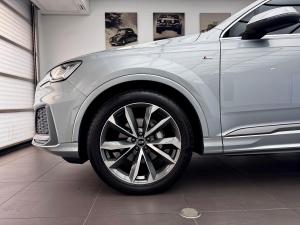 Audi Q7 45TDI quattro S line - Image 1