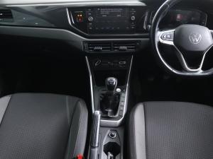 Volkswagen Polo hatch 1.0TSI Life manual - Image 13