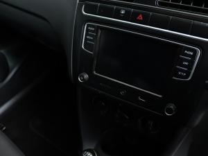 Volkswagen Polo Vivo hatch 1.4 Comfortline - Image 16