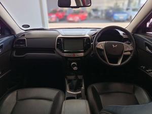Mahindra XUV300 1.5TD W6 - Image 14