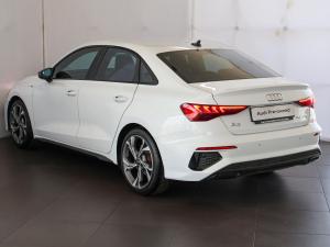 Audi A3 sedan 35TFSI S line - Image 11