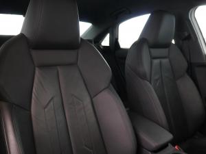 Audi A3 sedan 35TFSI S line - Image 24