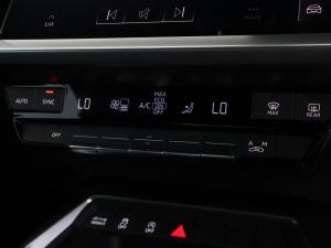 Audi A3 sedan 35TFSI S line - Image 25