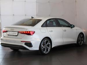 Audi A3 sedan 35TFSI S line - Image 9