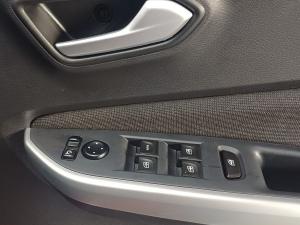 Nissan Magnite 1.0 Turbo Acenta Plus auto - Image 19