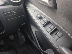 Mazda Mazda2 1.5 Dynamic manual - Image 18