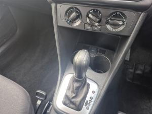 Volkswagen Polo Vivo hatch 1.6 Comfortline auto - Image 16