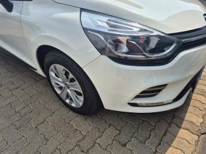 Renault Clio 66kW turbo Authentique - Image 7