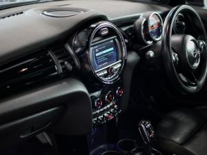 MINI Hatch Cooper S Hatch 5-door - Image 11