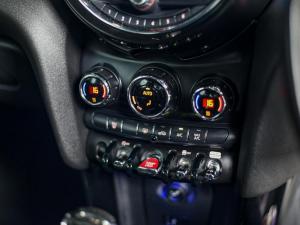 MINI Hatch Cooper S Hatch 5-door - Image 15