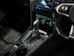 Volkswagen Arteon 2.0TSI 4Motion R-Line - Image 17
