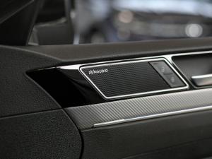 Volkswagen Arteon 2.0TSI 4Motion R-Line - Image 19