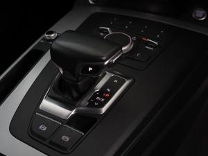 Audi Q5 2.0 TDI Quattro S Tronic - Image 25