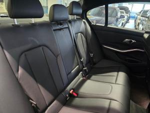 BMW 3 Series 320i M Sport - Image 17