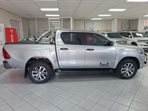 Toyota Hilux 2.8GD-6 double cab Raider auto - Image 3