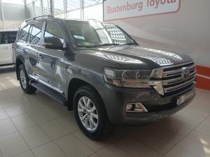 Toyota Land Cruiser 200 4.5D-4D V8 VX-R - Image 1