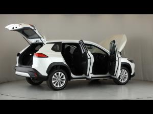 Toyota Corolla Cross 1.8 Xi - Image 16