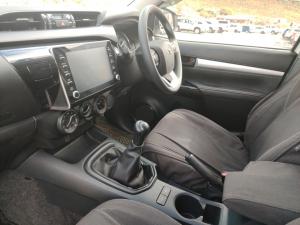 Toyota Hilux 2.4GD-6 double cab Raider manual - Image 7