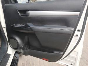 Toyota Hilux 2.4GD-6 double cab Raider manual - Image 25