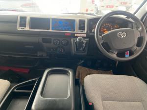 Toyota Hiace 2.5D-4D bus 14-seater GL - Image 6