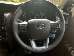 Toyota Fortuner 2.8GD-6 VX automatic - Image 8