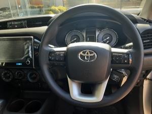 Toyota Hilux 2.4 GD-6 RB Raider automaticS/C - Image 8
