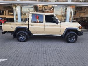 Toyota Land Cruiser 79 2.8 GD-6D/C automatic - Image 3