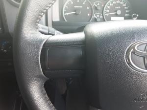 Toyota Land Cruiser 79 2.8 GD-6D/C automatic - Image 9