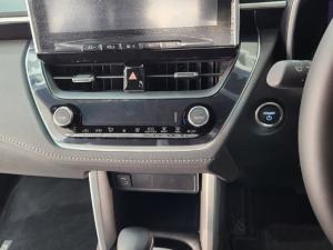 Toyota Corolla Cross 1.8 XS Hybrid - Image 11