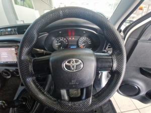 Toyota Hilux 2.0 VvtiP/U Single Cab - Image 8
