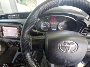 Toyota Hilux 2.0 VvtiP/U Single Cab - Image 9