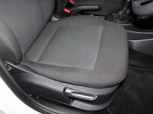 Volkswagen Polo Vivo 1.4 Comfortline - Image 17